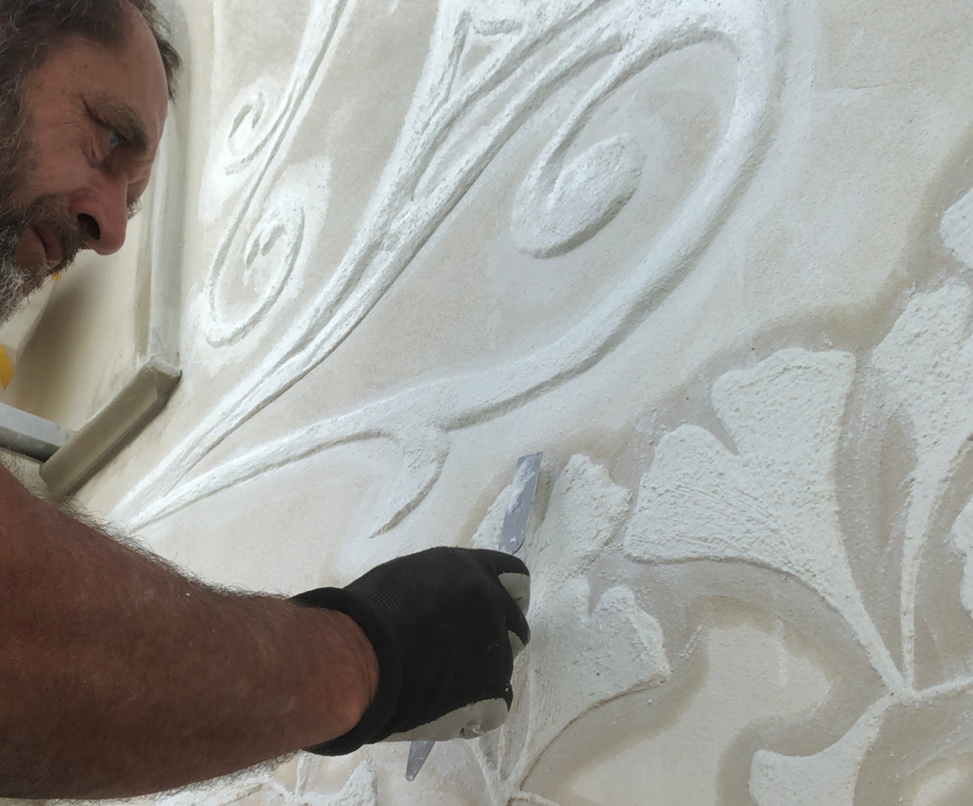 Mit handwerklicher Präzision und Liebe zum Detail – Fassadendetail der Jugendstil Villa